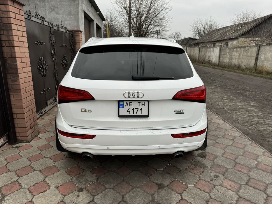Продам Аudi Q5!.