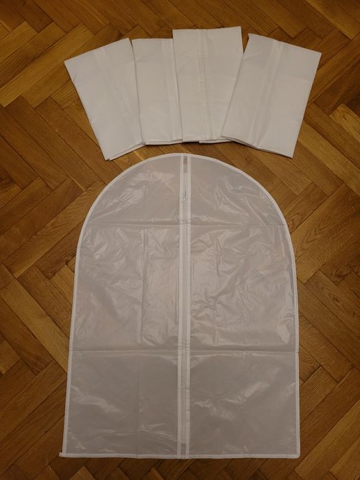 Komplet 5 sztuk praktycznych pokrowców na ubrania.