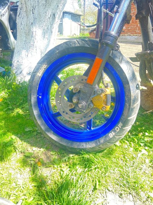 Продам переднє колесо Aprilia gen 2