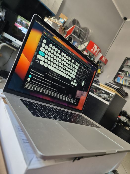 Topcase pl klawiatura  macbook pro a1990 silver nowy