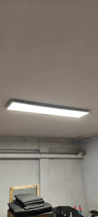 Dois candeeiros de garagem com luz led branca