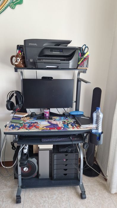Secretária  para PC e impressora