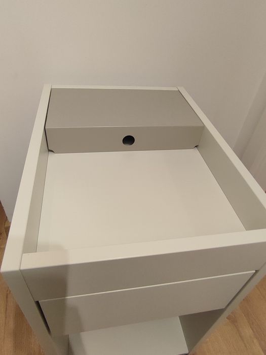 Komoda pod biurko lub nocna szafka na kółkach Ikea Tonstad biała 35 sz