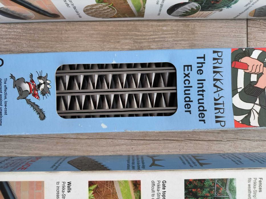 4 Espigões Espinhos plástico anti pombos gatos cães pássaros curiosos