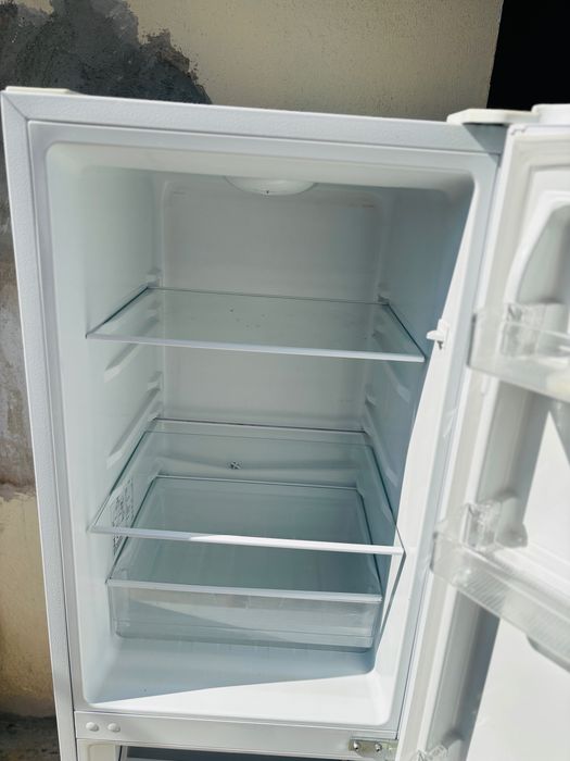 Frigorífico Combinado / Refrigerator nee