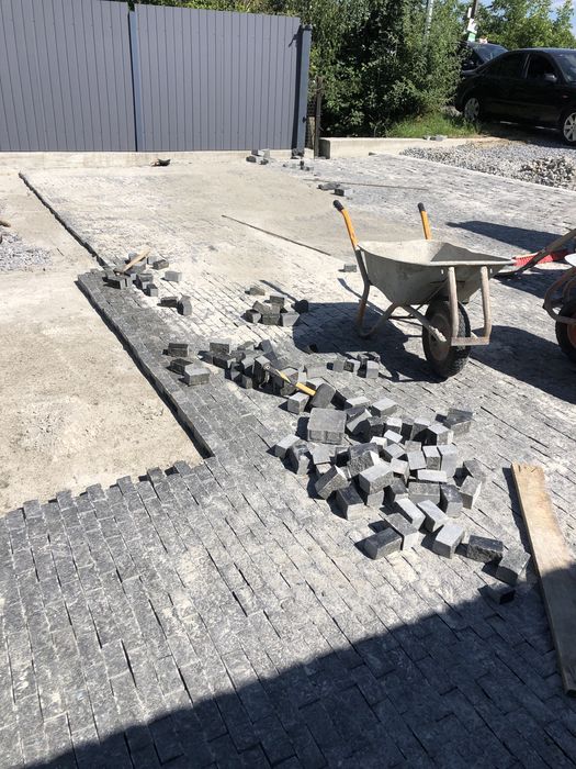 Укладання бруківки