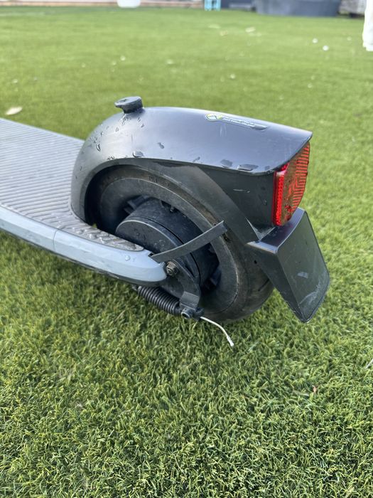 Segway Ninebot E2 — Trotinete Elétrica