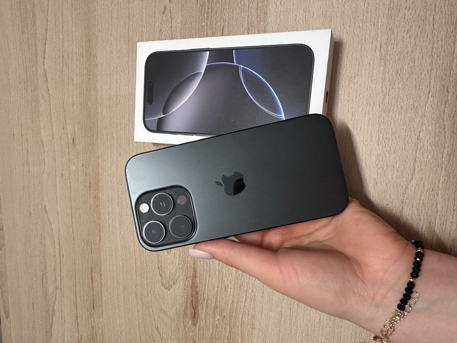 iPhone 16 pro IDEALNY STAN