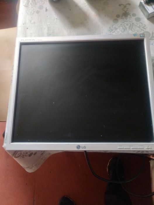 Манитор LG рабочий