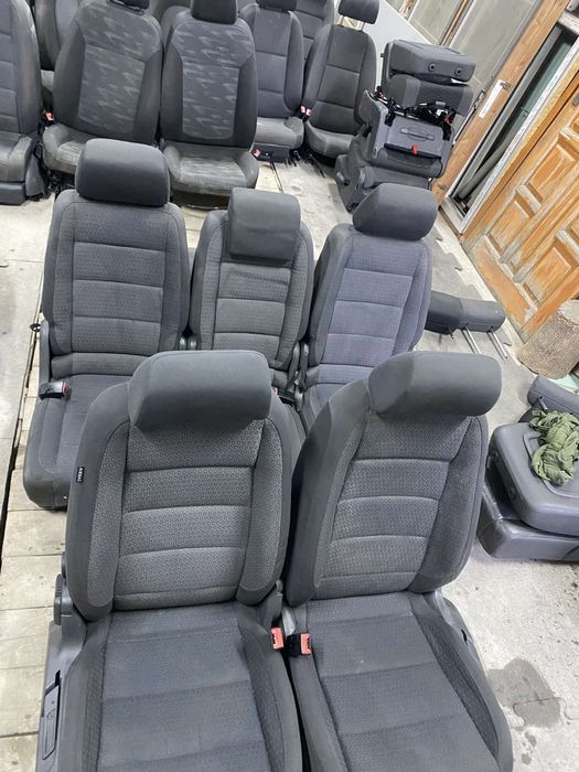 Автомобильные Сидения/ Автомобильное кресло/ Сидіння для Авто/,Сидушки