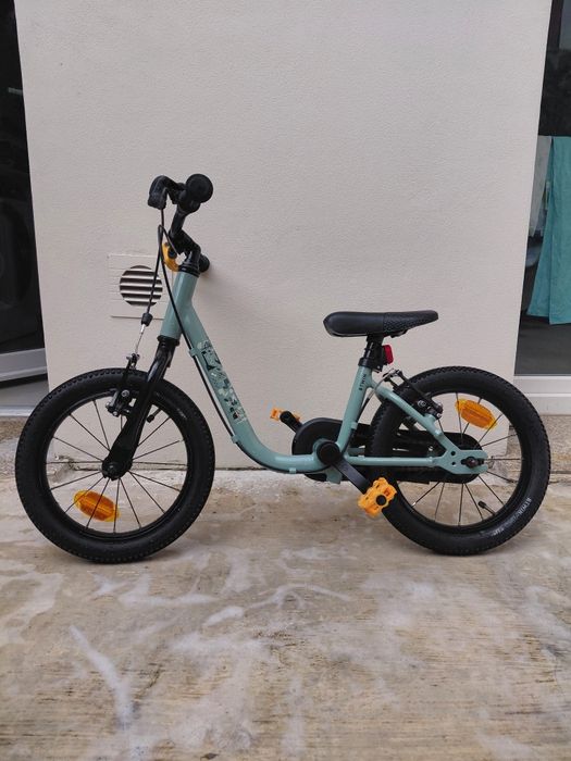 Bicicleta criança roda 14'. Quadro em Alumínio