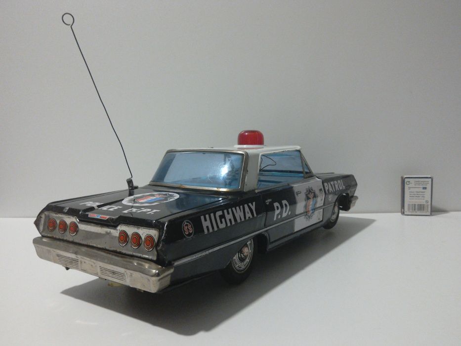 stara zabawka PRL blaszana Policja USA Chevrolet stare zabawki czz rc