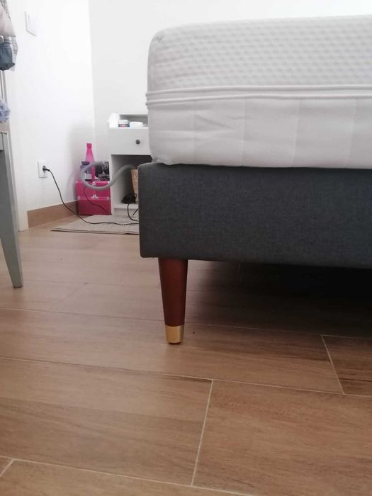 Cama de casal 1.40m (estrutura, cabeceira e colchão)