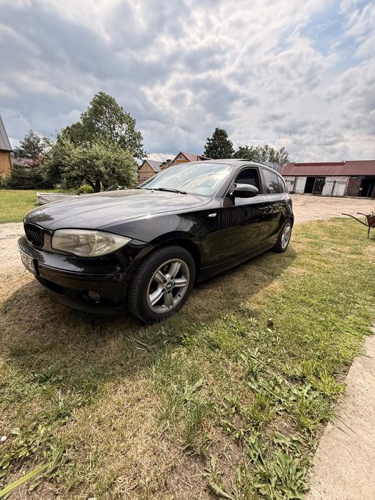 Samochód BMW serii 1 e87