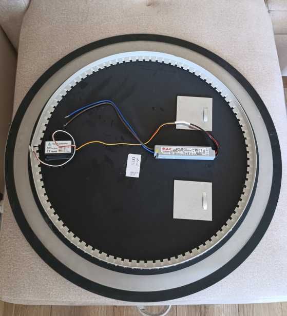 Lustro z wbudowanym oświetleniem 60 cm okrągłe