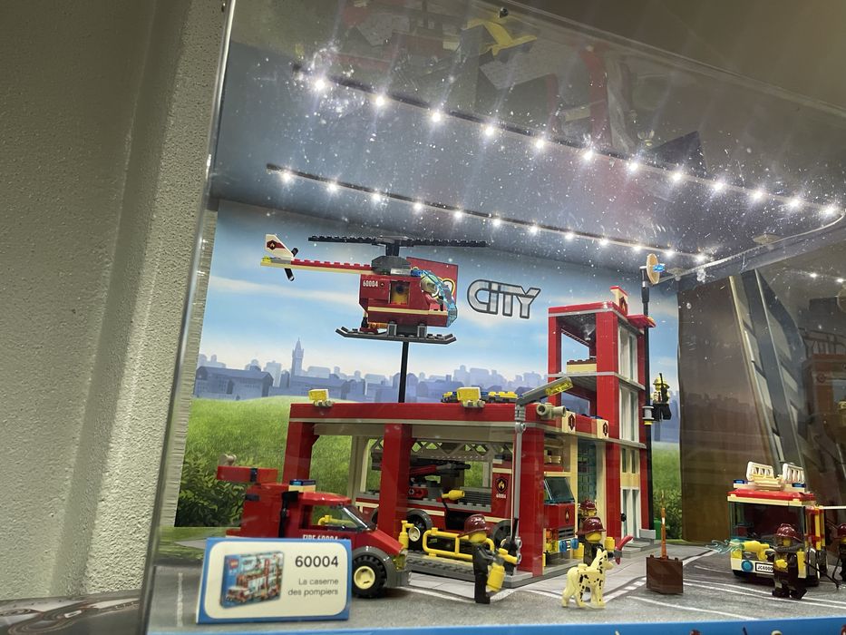 Lego expositor quartel de bombeiris