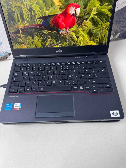 Fujitsu U7311 ультратонкий, можлива зарядка від Повер Банка, є 80шт