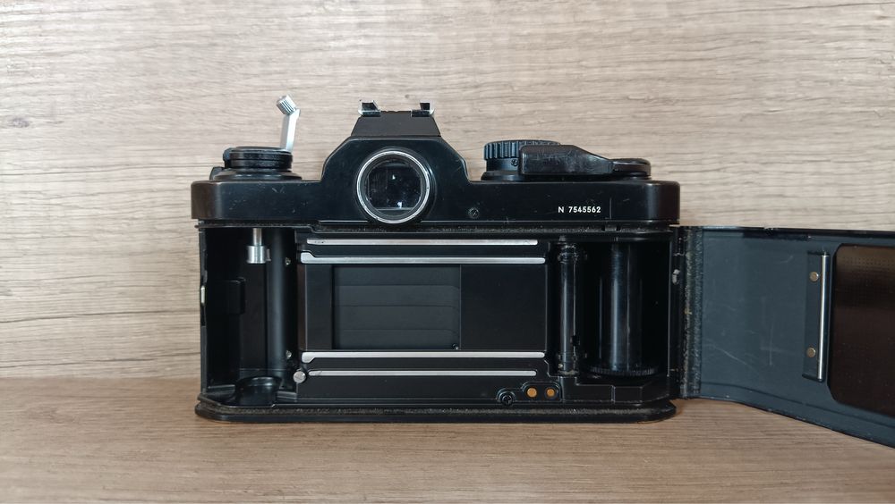 nikon fm - купити плівкові фотоапарати - Ціна на OLX.ua
