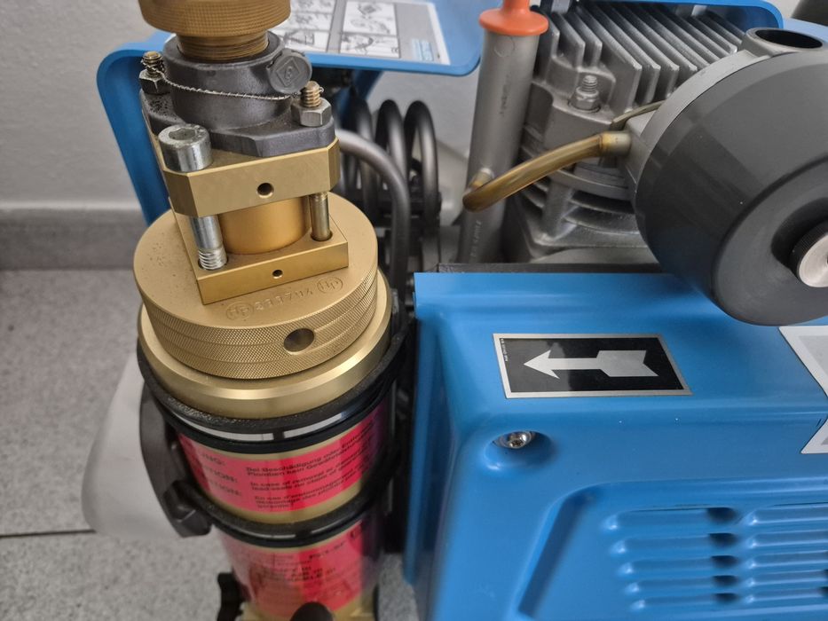 Compressor Bauer Junior 2 Mergulho
