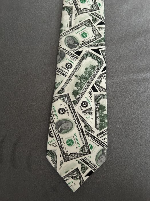 Krawat ze studolarówką. Nowy. 100 dolar. Czas na prezenty pod choinkę.