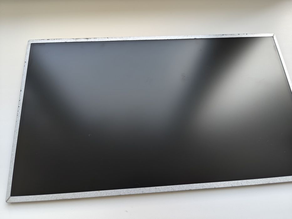 Матриця дисплей екран 15.6" LG Display  LP156WH4 HD  трохи темнить, недостатньо яскравості.