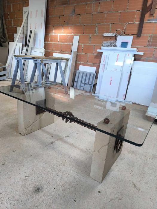 Mesa de centro de sala vendo pela melhor oferta