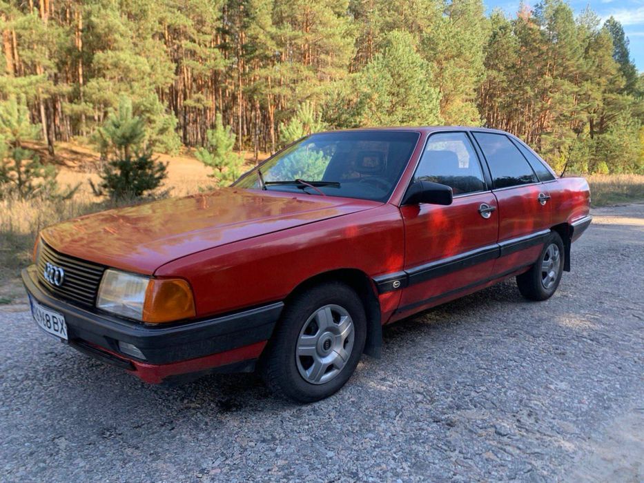 Продам легендарну Ауді 100