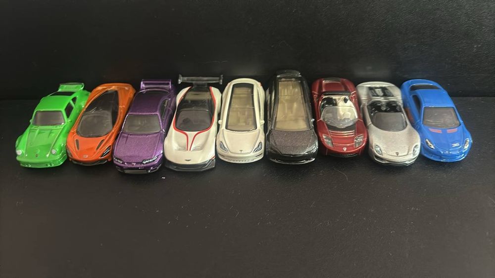 Машинки гоночние