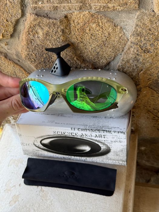 Oakley Plantaries