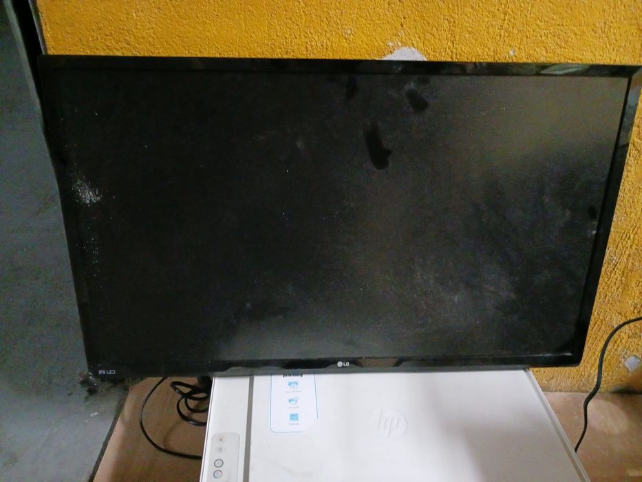 Monitor LG preto