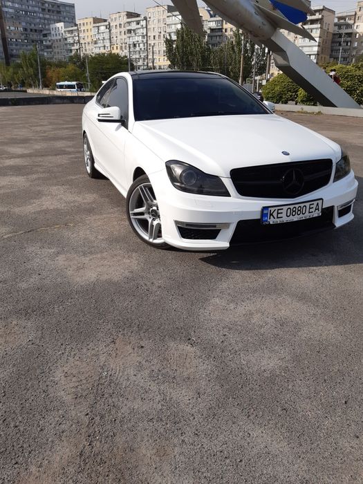 Мерседес С-250 W204.