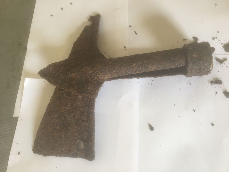 Древний топор