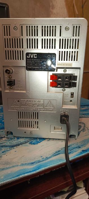Продам музыкальный цент JVC CA-UXS 1