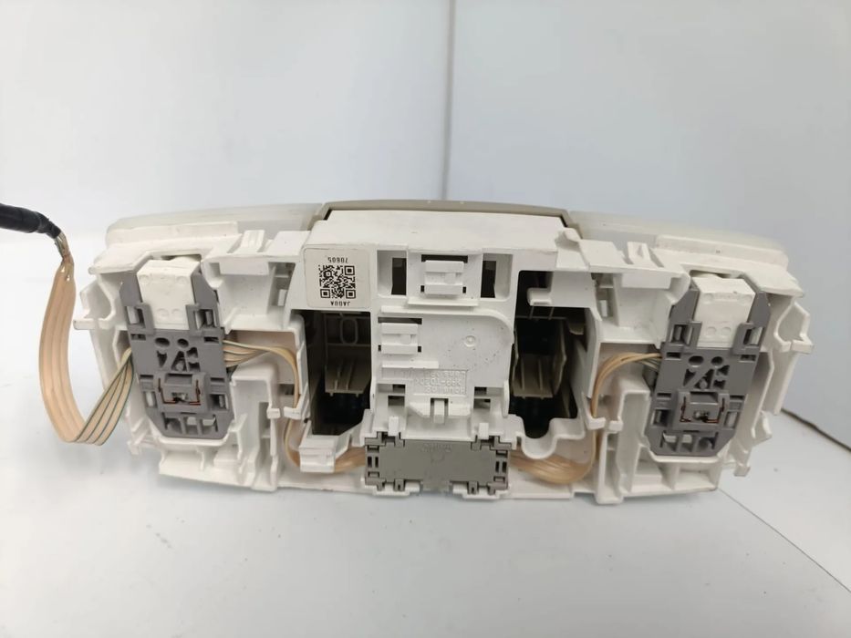 Plafonier frente NISSAN Altima Sedan (L32)