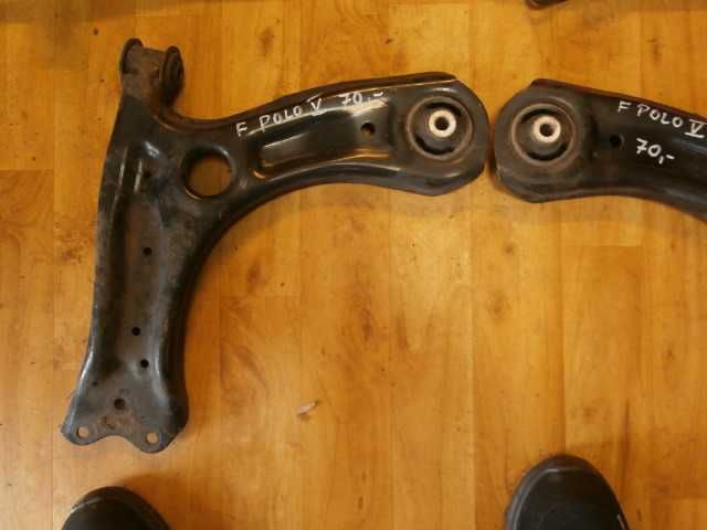 audi seat vw polo V 6R 6C wachacz lewy prawy ładny stan