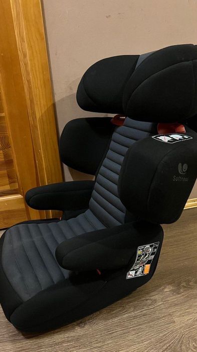 Автокрісло Renolux Renofix Carbon