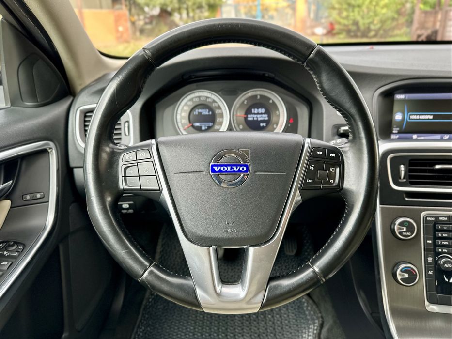 Volvo V60 2013 рік 1.6 diesel