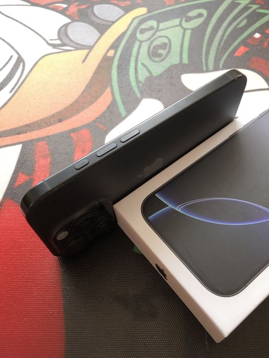 Продам IPhone 16 PRO  256 Neverlock