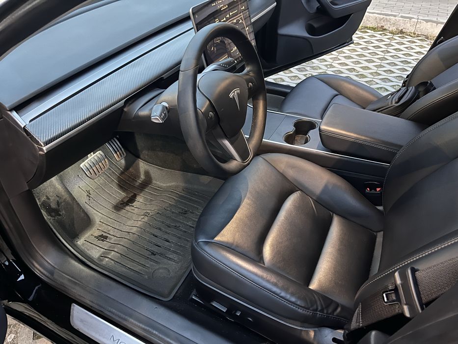 Tesla Model 3 Performance