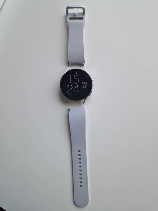Samsung Galaxy Watch6 44mm + Bracelete Original + 3 Extras