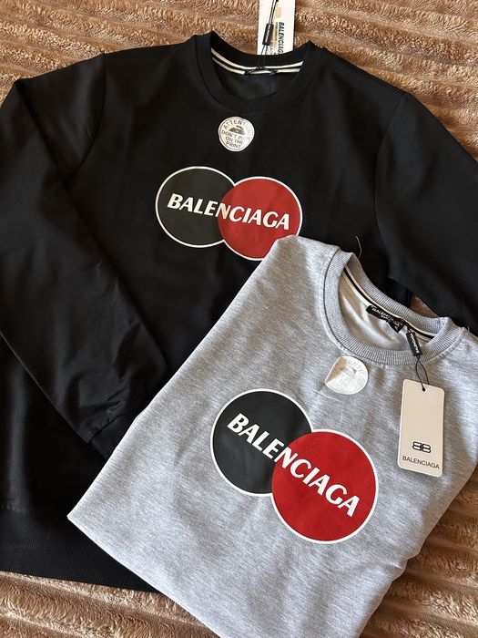 Кофта в стилі Balenciaga