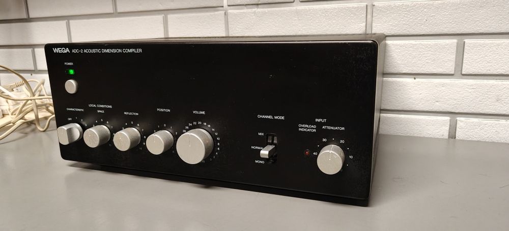 Wzmacniacz ACOUSTIC WEGA ADC-2. PreAmp