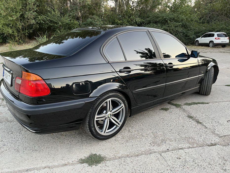 Продам бмв е 46.