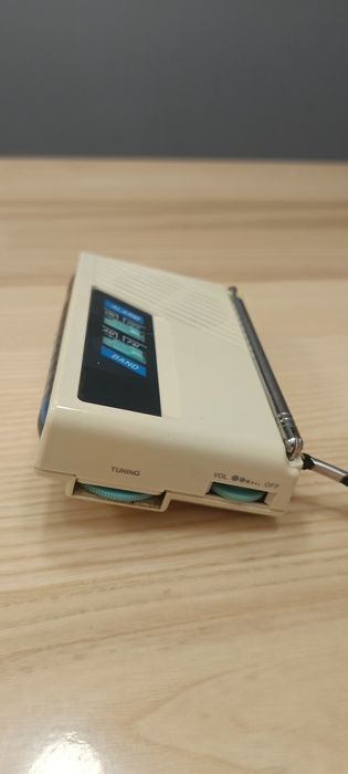 Radio  budzik kieszonkowe