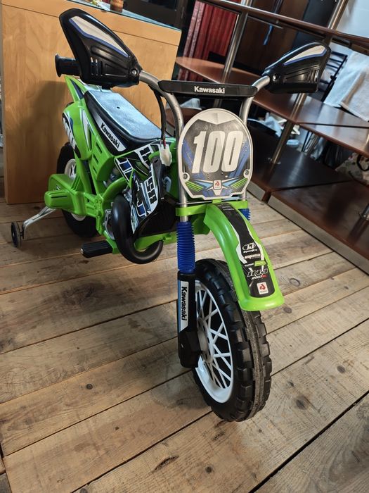 Moto eléctrica 3-6 anos