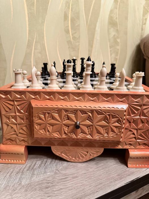 Продам шахматный ларец ручной работы