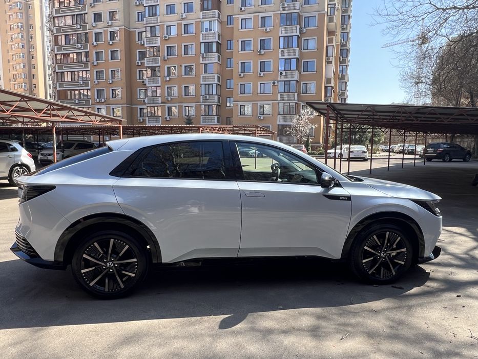 Здам в оренду з правом викупу автомобіль Honda e:NР2  2025 Advanced