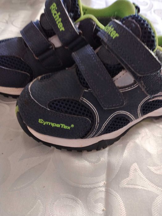 Richter BUTY SPORTOWE dziecięce R28 oddychające