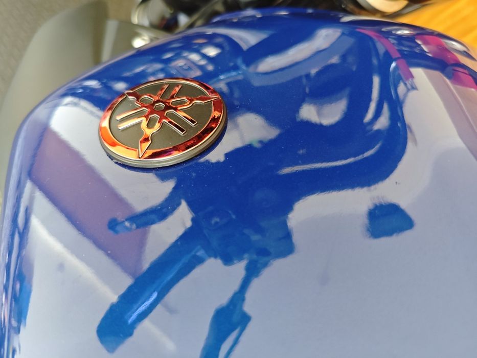 Moto Yamaha XJ6.