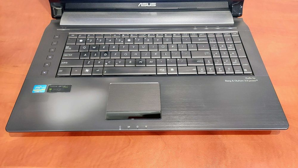 Wydajny ASUS 17,3 cale - i7 16GB SSD256GB+500GB Win11 Office Gry